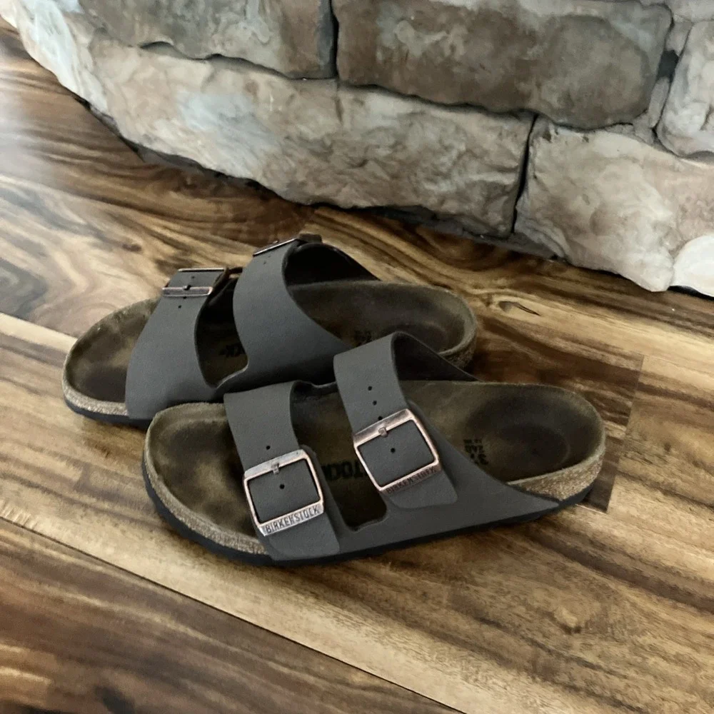 Birkenstock Sandles Size 37 Mocha Fast Shipping